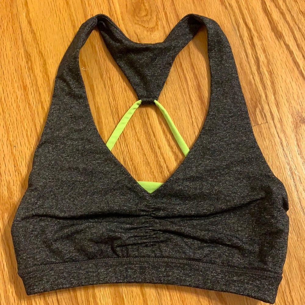 Sports bra - Picture 1 of 2